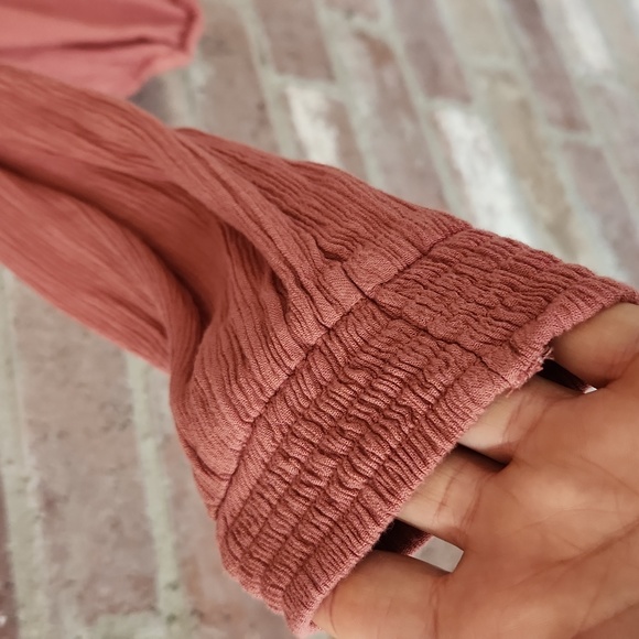 HOLLISTER TIE FRONT TOP SIZE L - Picture 3 of 5